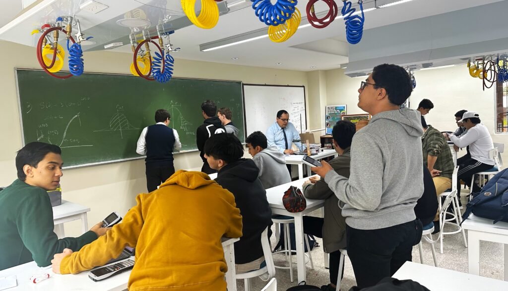 Bachillerato Internacional en APDE El Roble